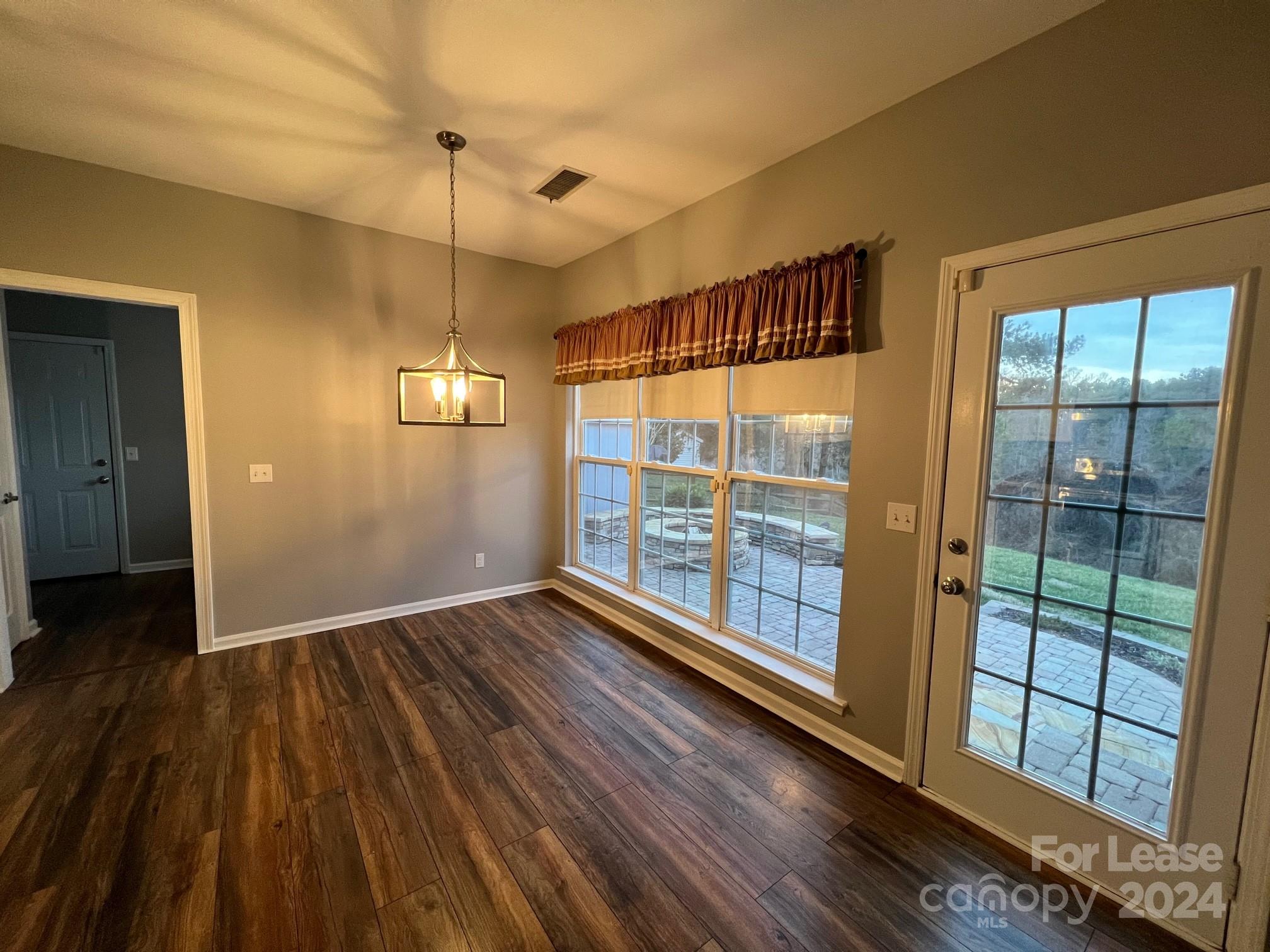 Winslow Bay - Residential Lease