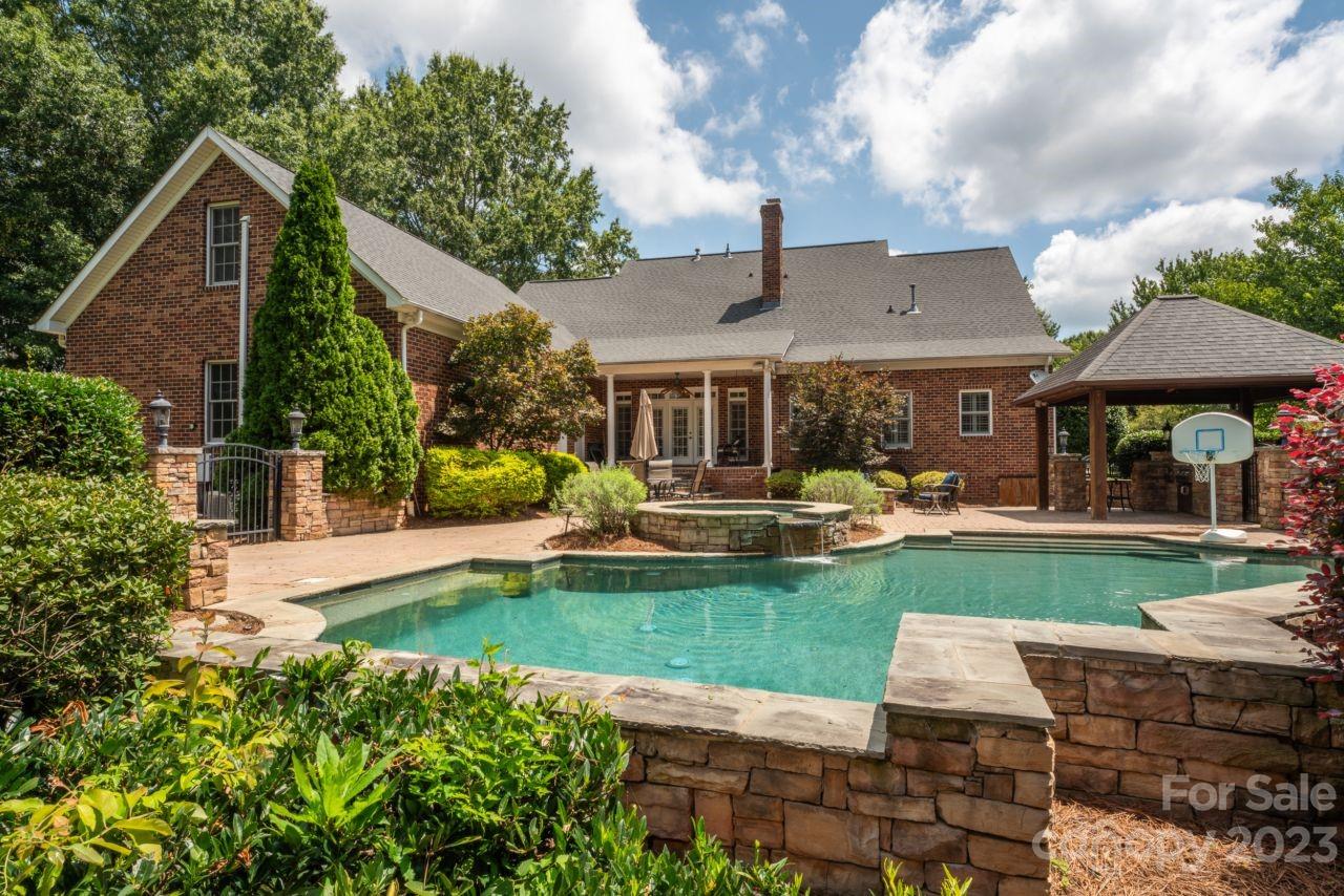 Aero Plantation - Residential