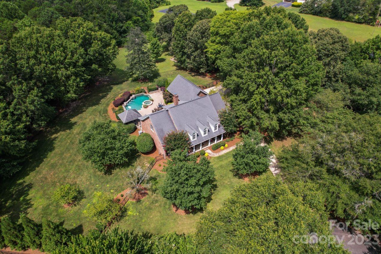 Aero Plantation - Residential