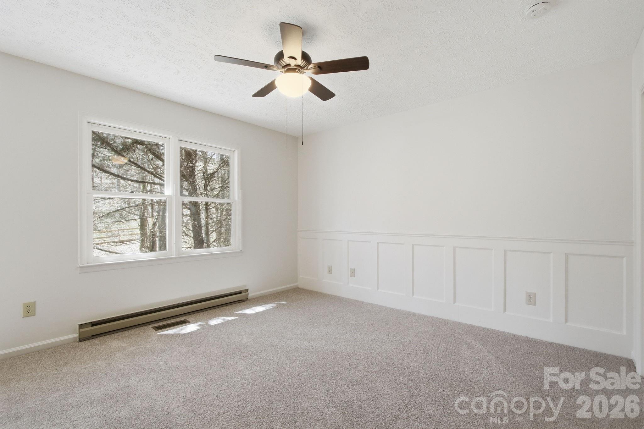 Diamond Pointe - Residential