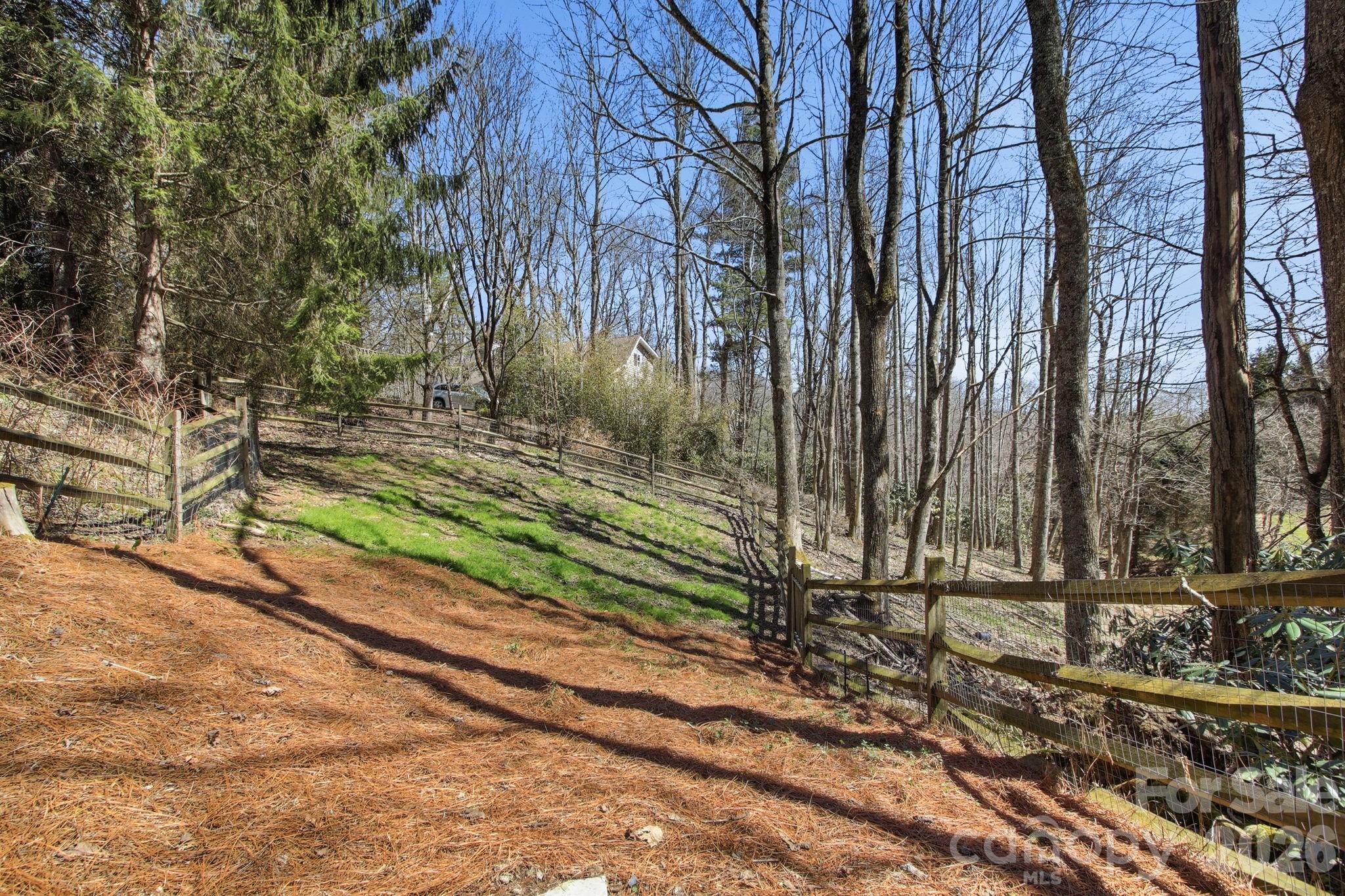 Diamond Pointe - Residential