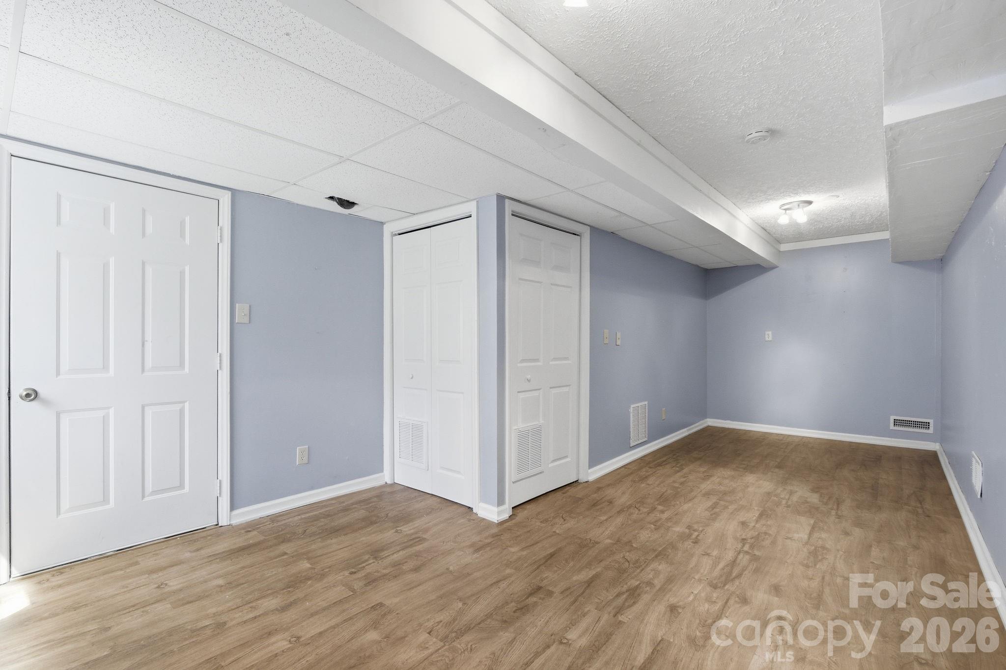 Diamond Pointe - Residential