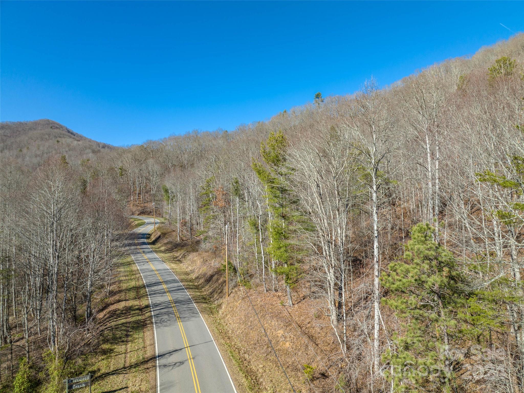 00 Cove Creek Road