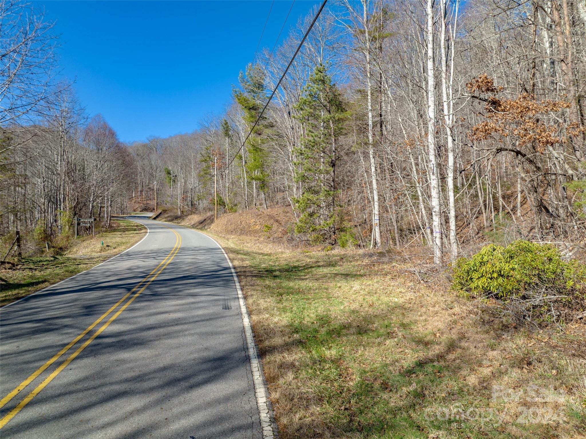 00 Cove Creek Road