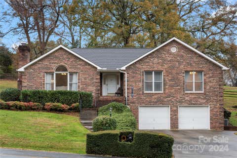 Photo for 212 Meadowbrook Circle