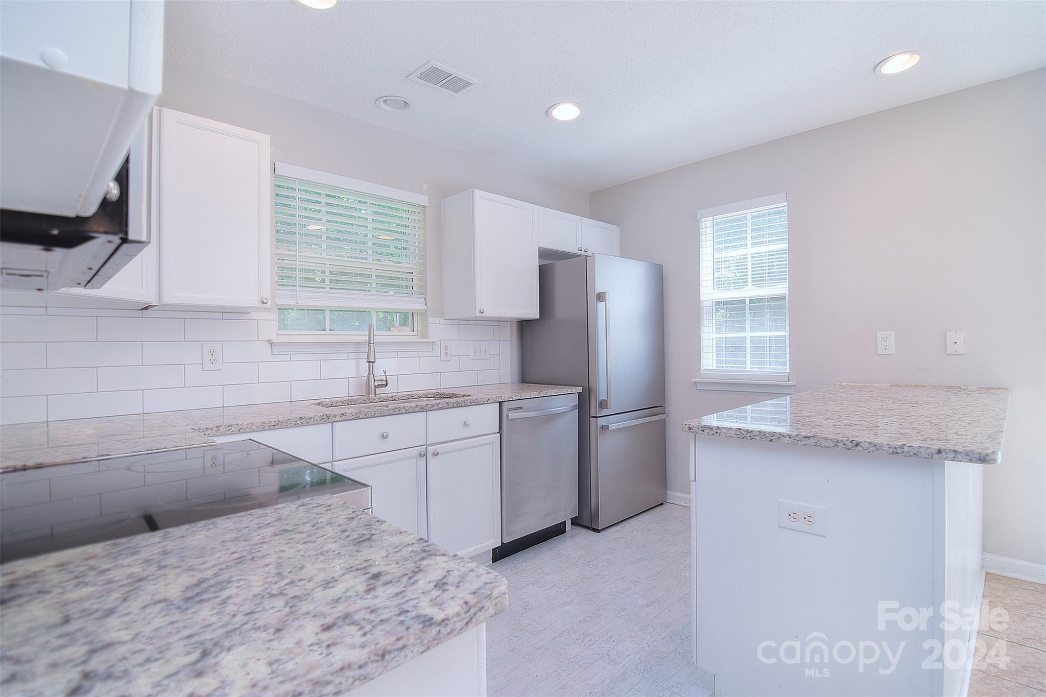 The Landing at Hickory Grove - Residential