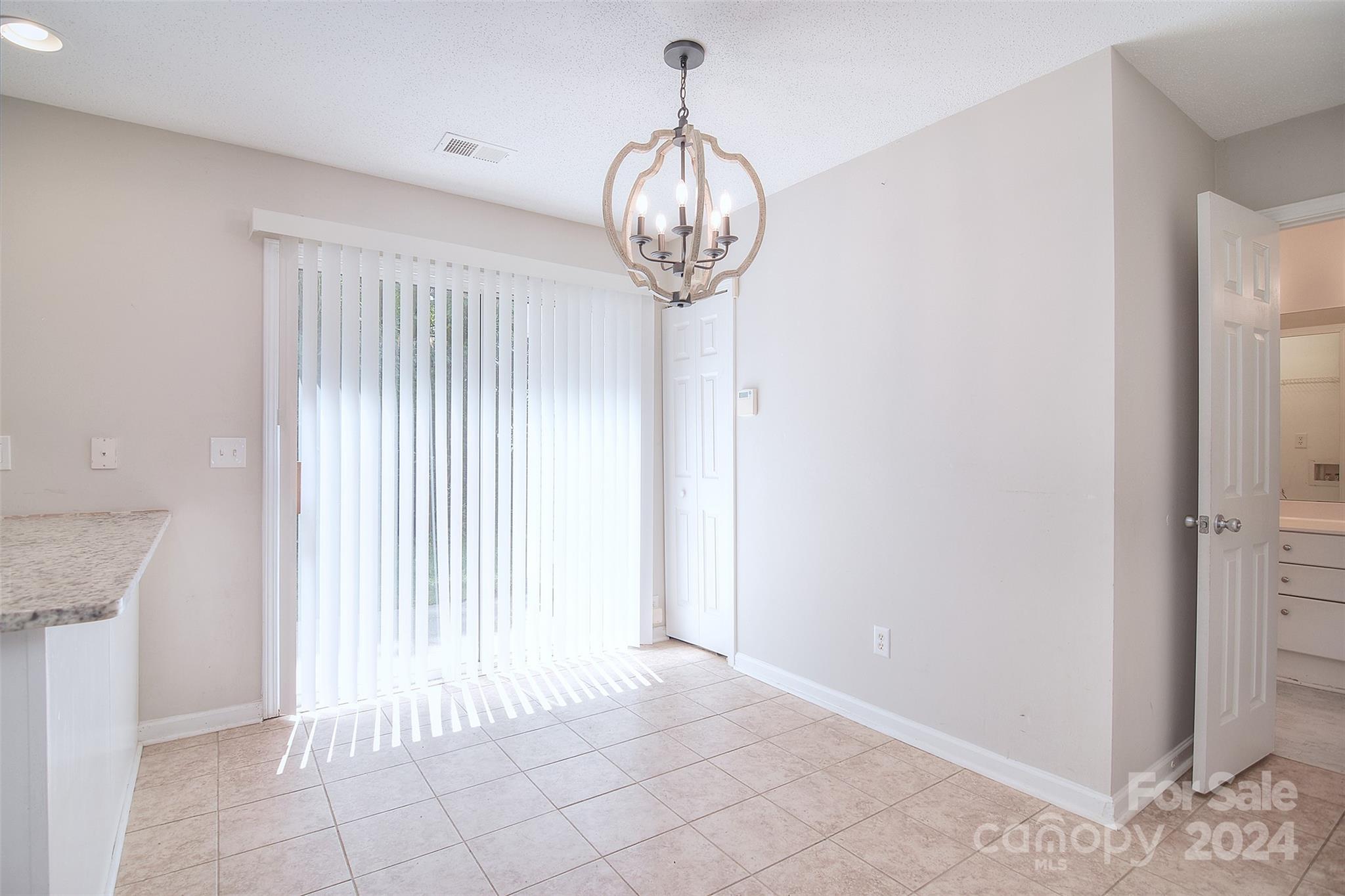 The Landing at Hickory Grove - Residential