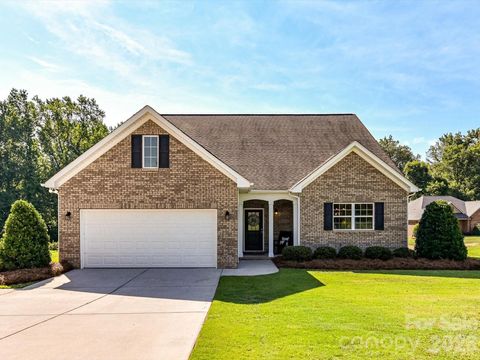 Photo of 5912 Sikes Mill Road, Monroe, NC 28110 (MLS # 4402953)