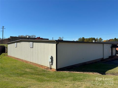 618 N Carolina Avenue Maiden NC 28650