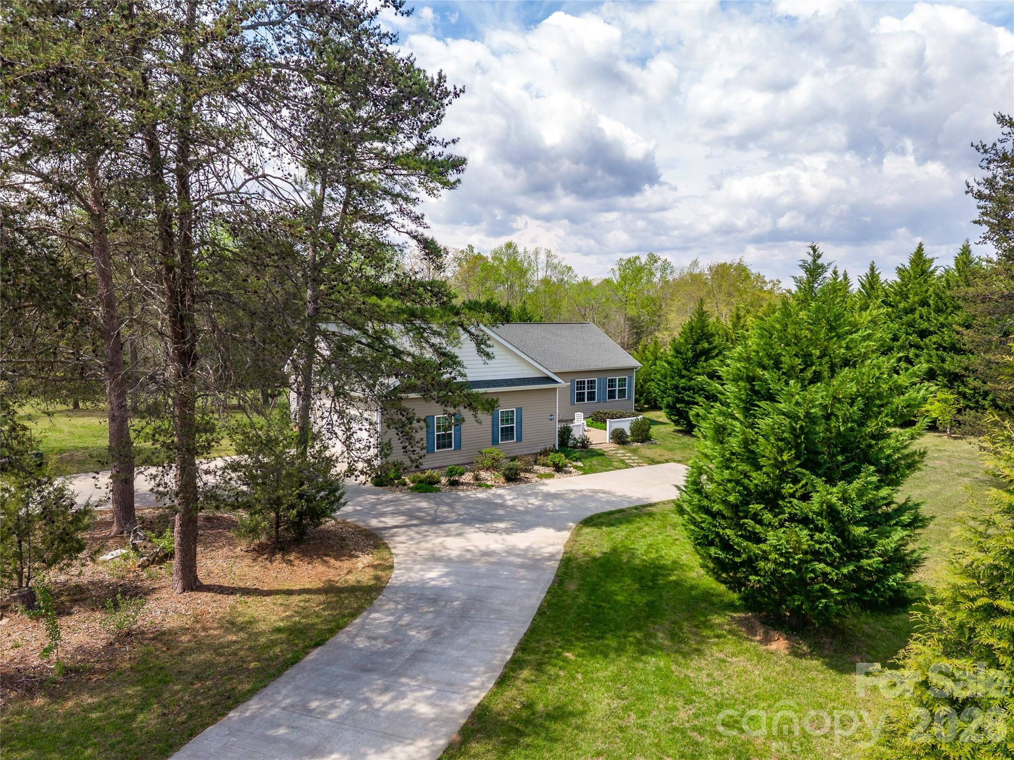 2500 S Blackstock Road