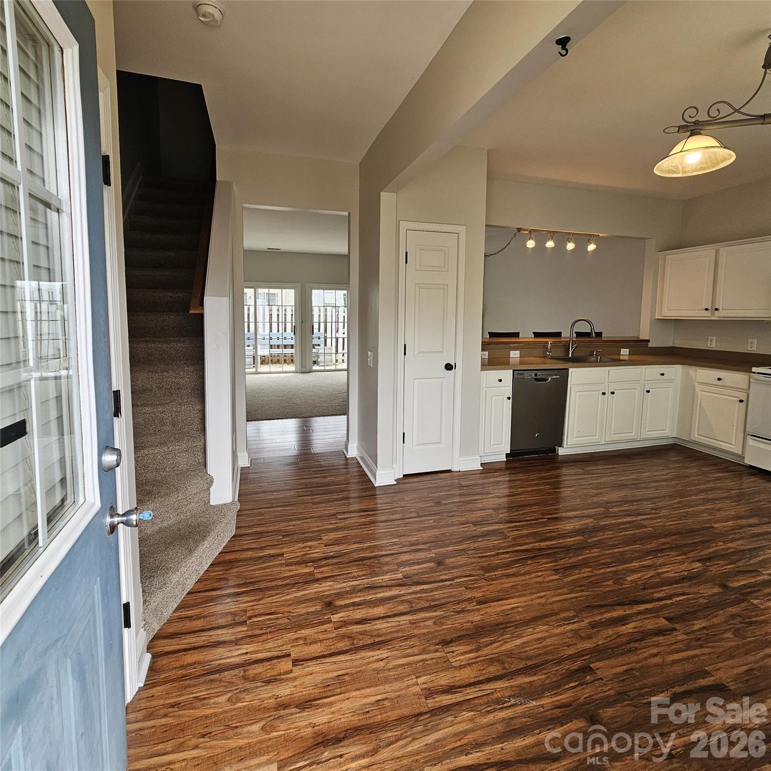 3186 Mannington Drive