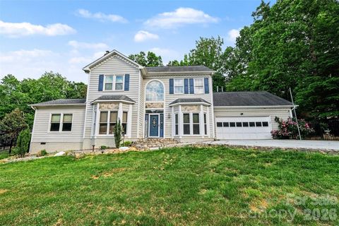 5010 Ardenwoods Drive Charlotte NC 28215