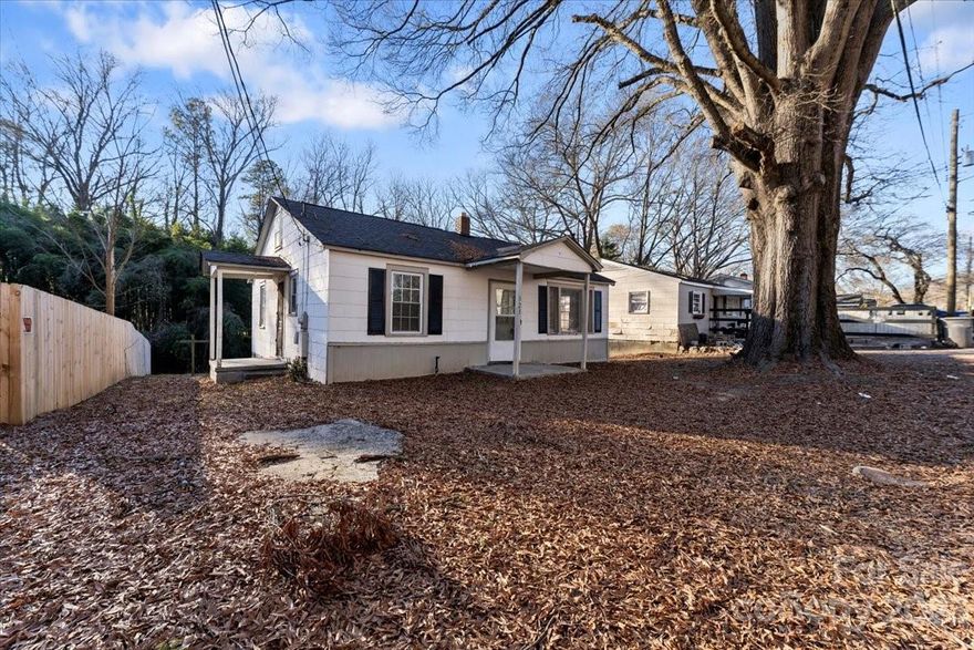 Great investment opportunity under $150K! Just minutes from the popular and recently developed FUSE District, close to major roads and a short distance to charming downtown Gastonia and all that it has to offer. NO HOA! This 2-bedroom, 1-bathroom home has been a long-term rental and now that the most recent tenant has vacated, this home is ready for its new owner. This property has plenty of potential for a savvy investor or primary homebuyer wanting an opportunity to put a personal touch and the chance to build equity through improvements and upgrades - the possibilities are endless!