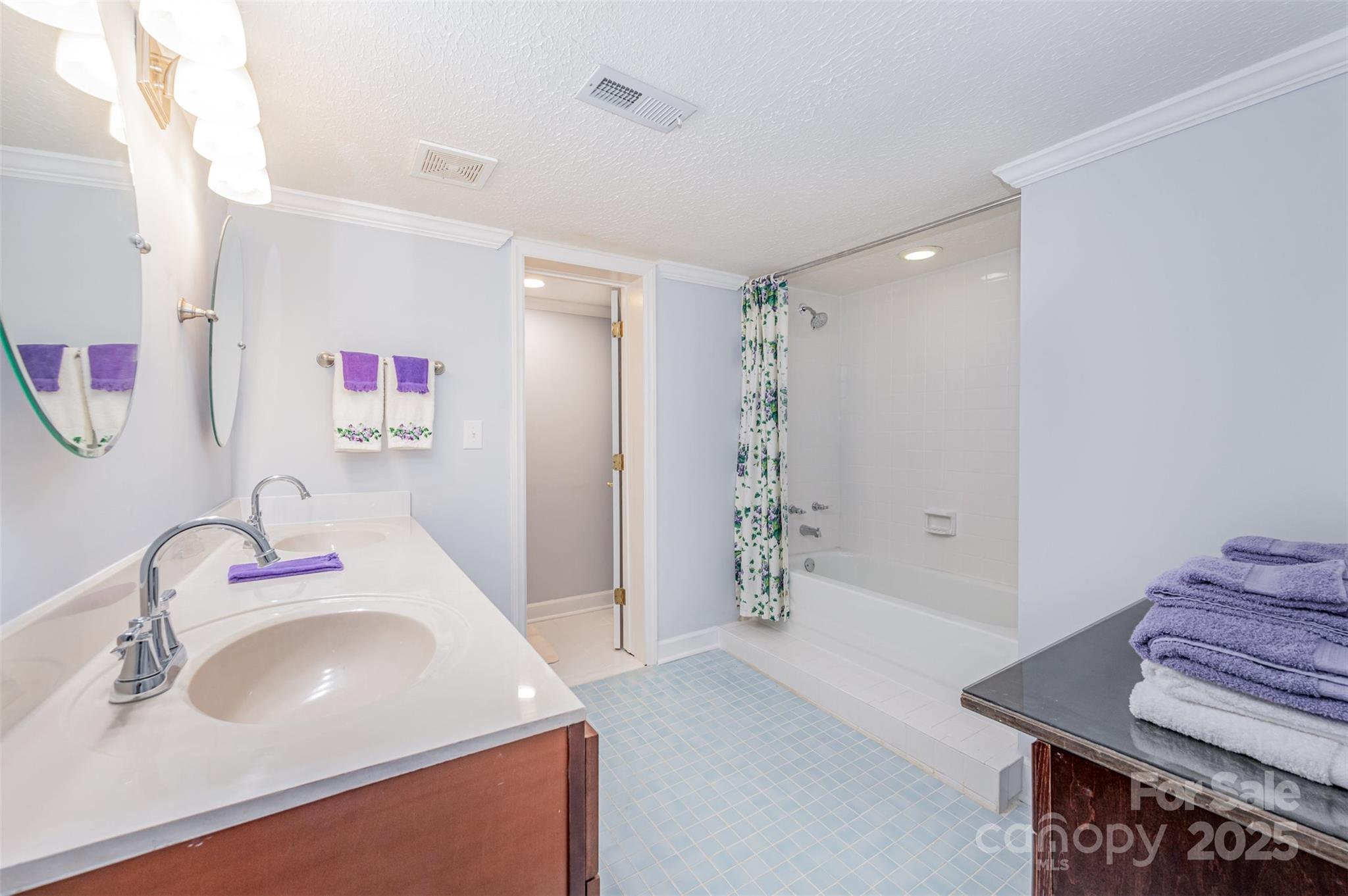 The Palisades - Residential