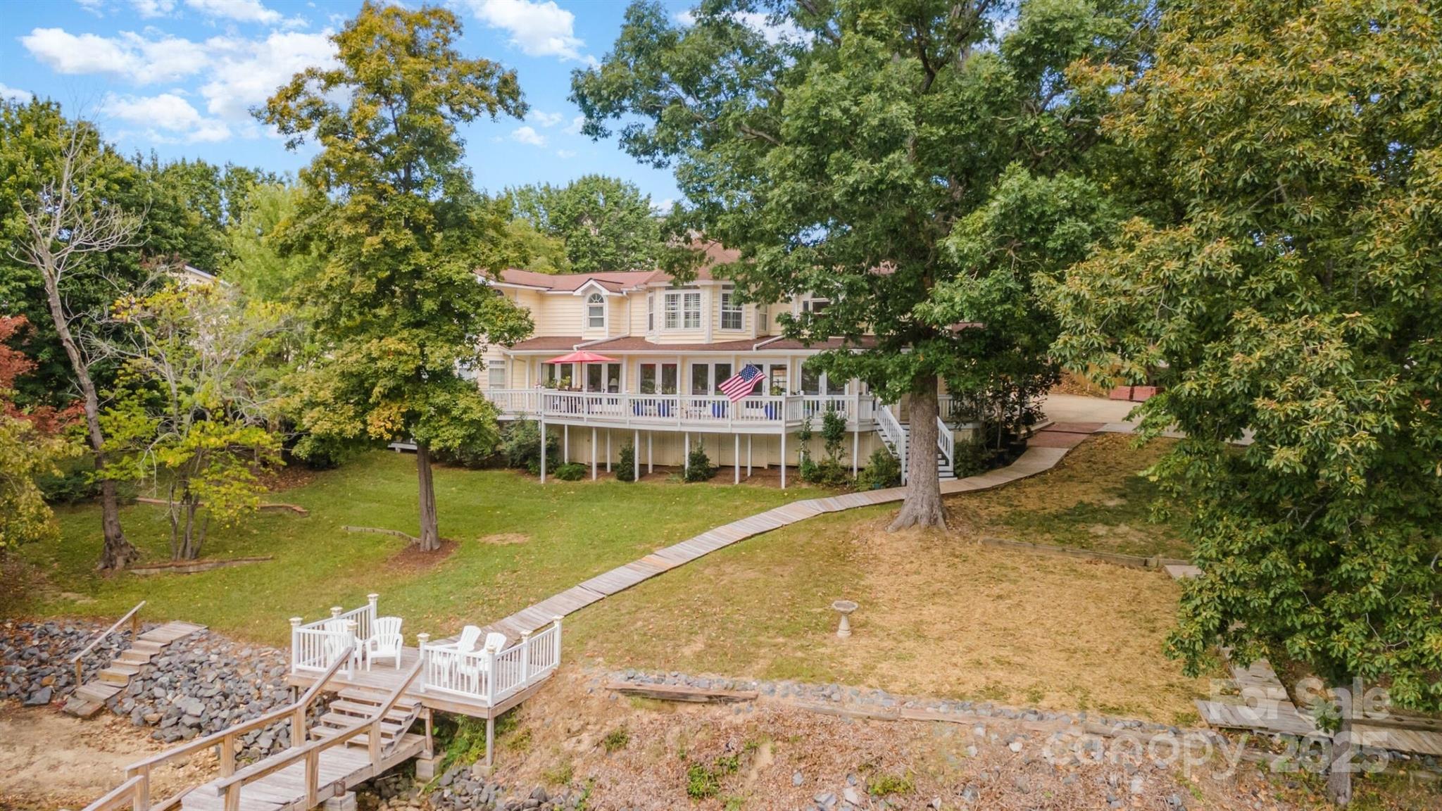 The Palisades - Residential