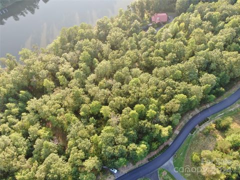 7 Parkway North Road 7 Mill Spring NC 28756