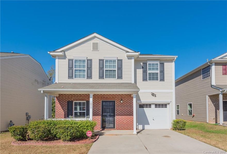Open floor plan, flows from the family room into the kitchen area.  Community features walking trails, play ground, Jr. Olympic size pool, great clubhouse.