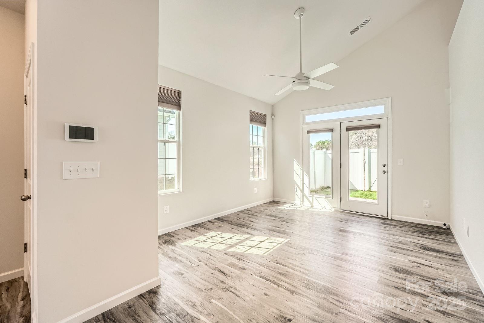 1111 Johns Walk Way