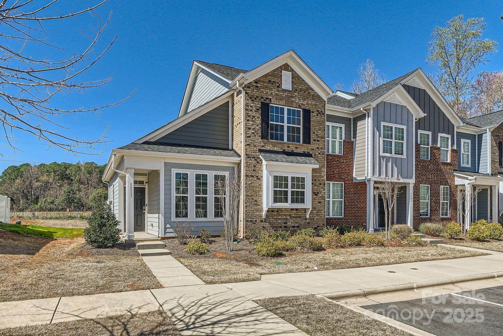 1111 Johns Walk Way