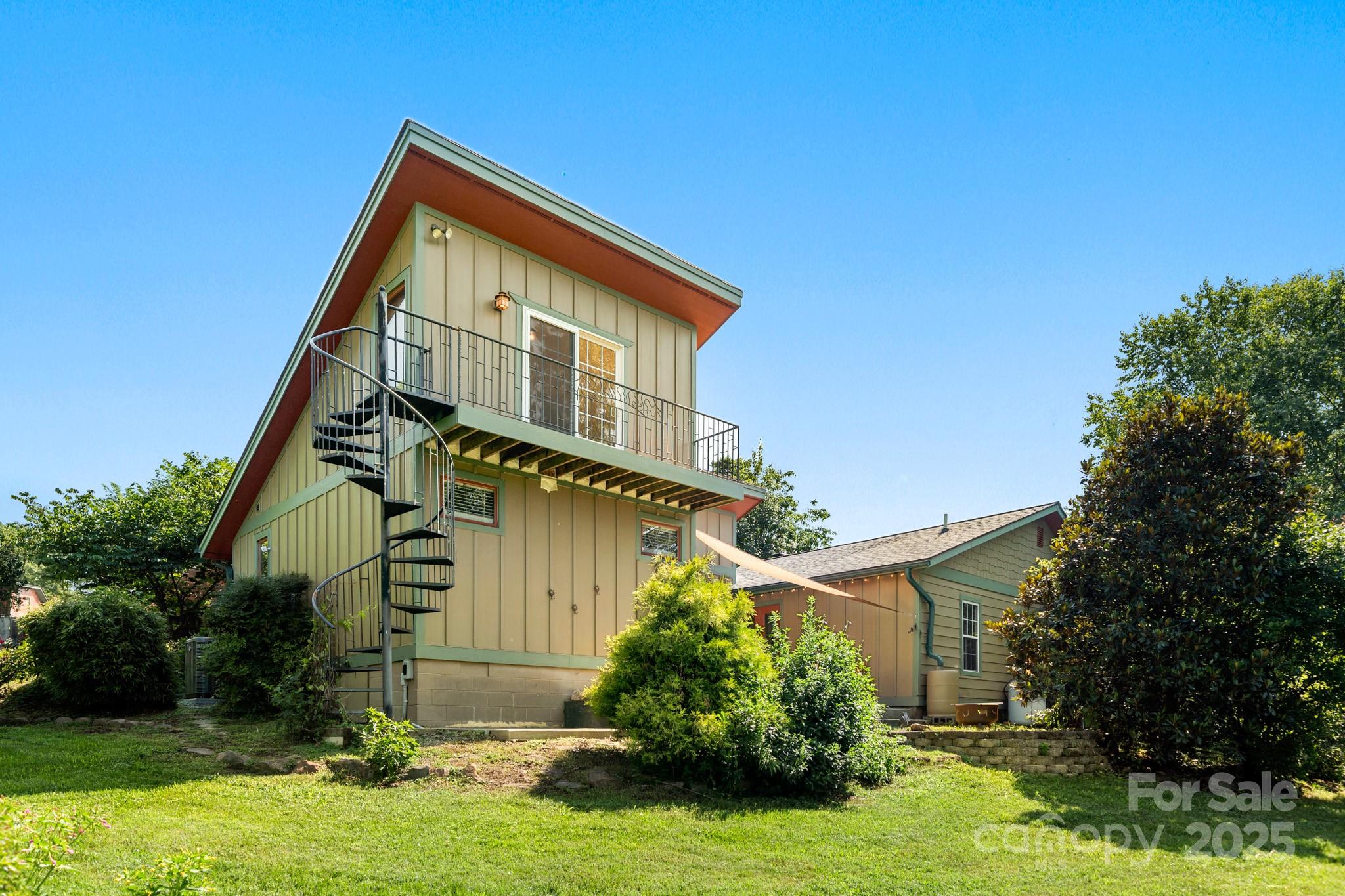 15 Deaver Drive
