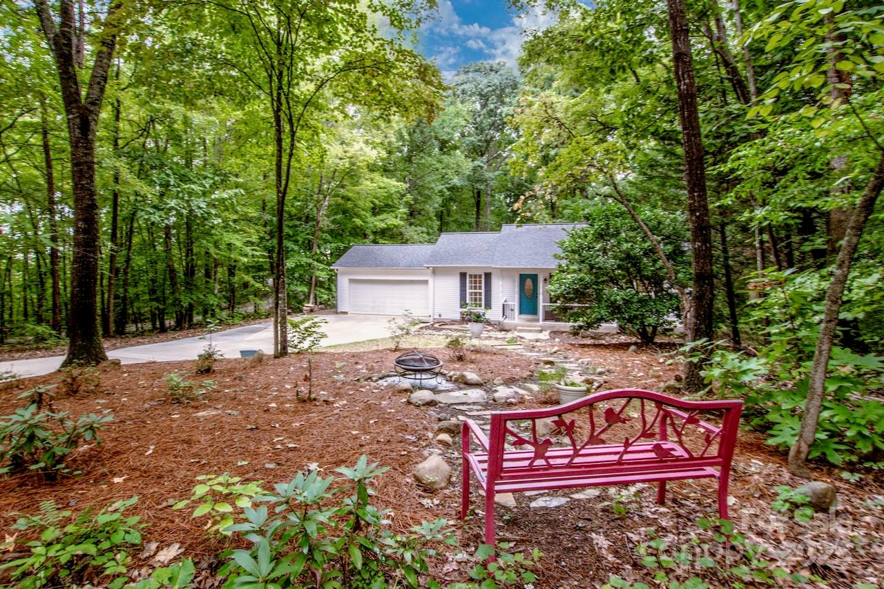 153 Cliffview Lane