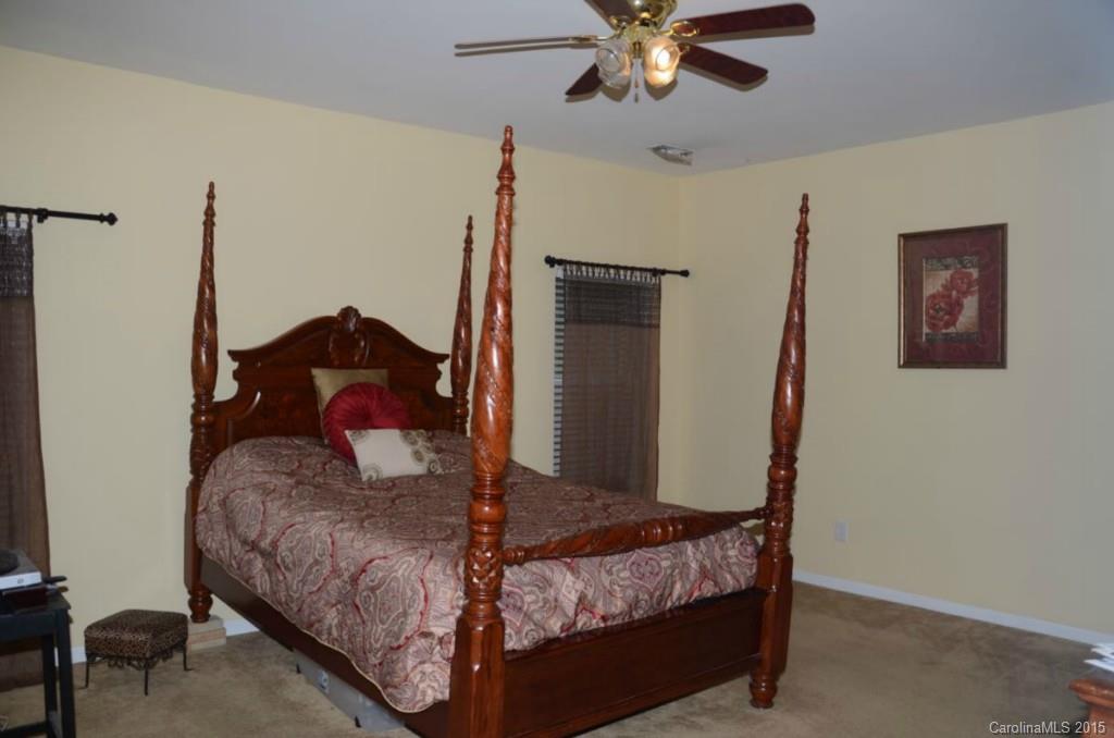 Poplar Woods - Residential