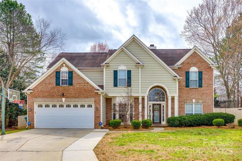 736 Meadow Lake Drive Matthews NC 28105