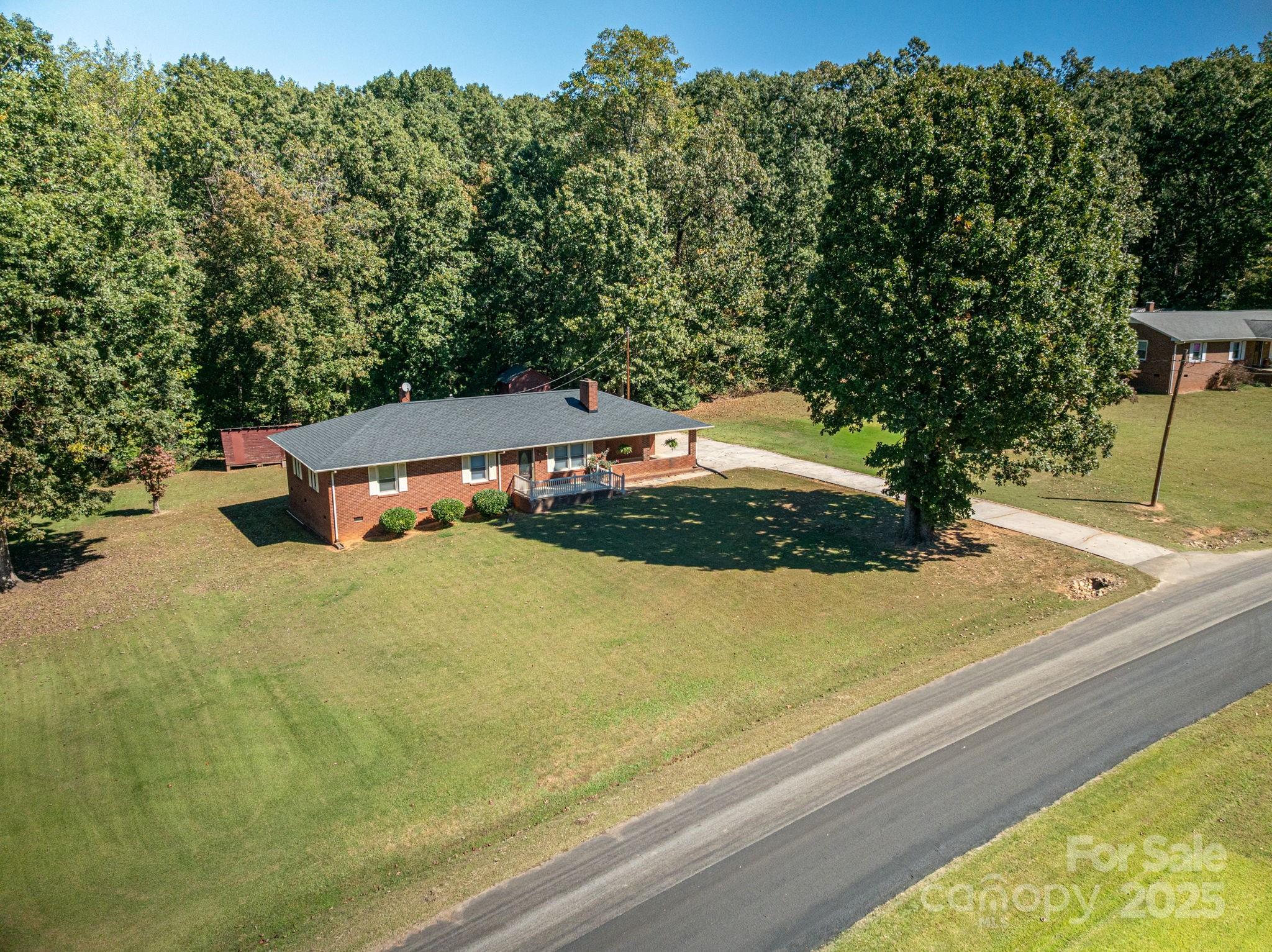 215 Suncrest Road