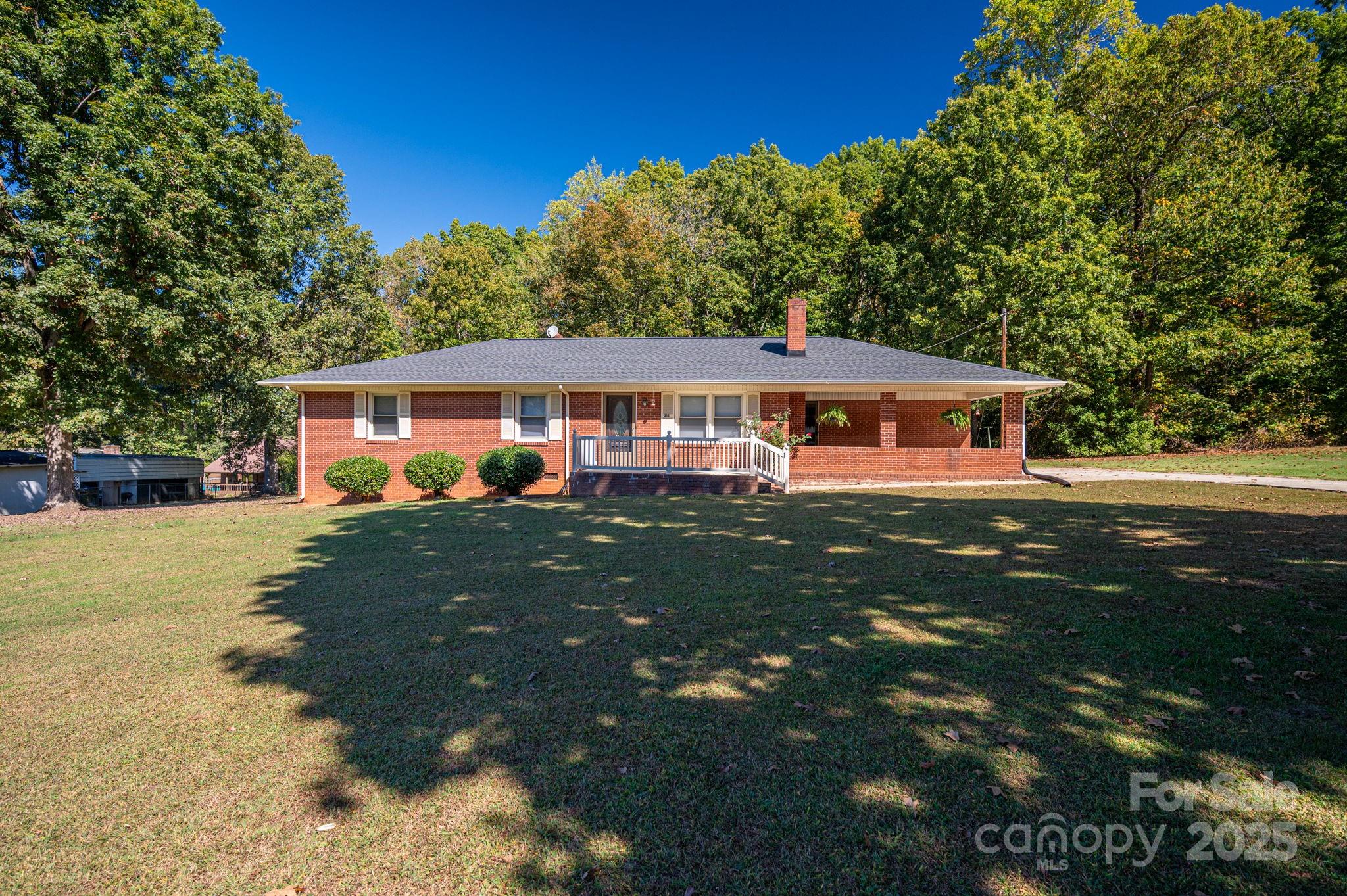 215 Suncrest Road