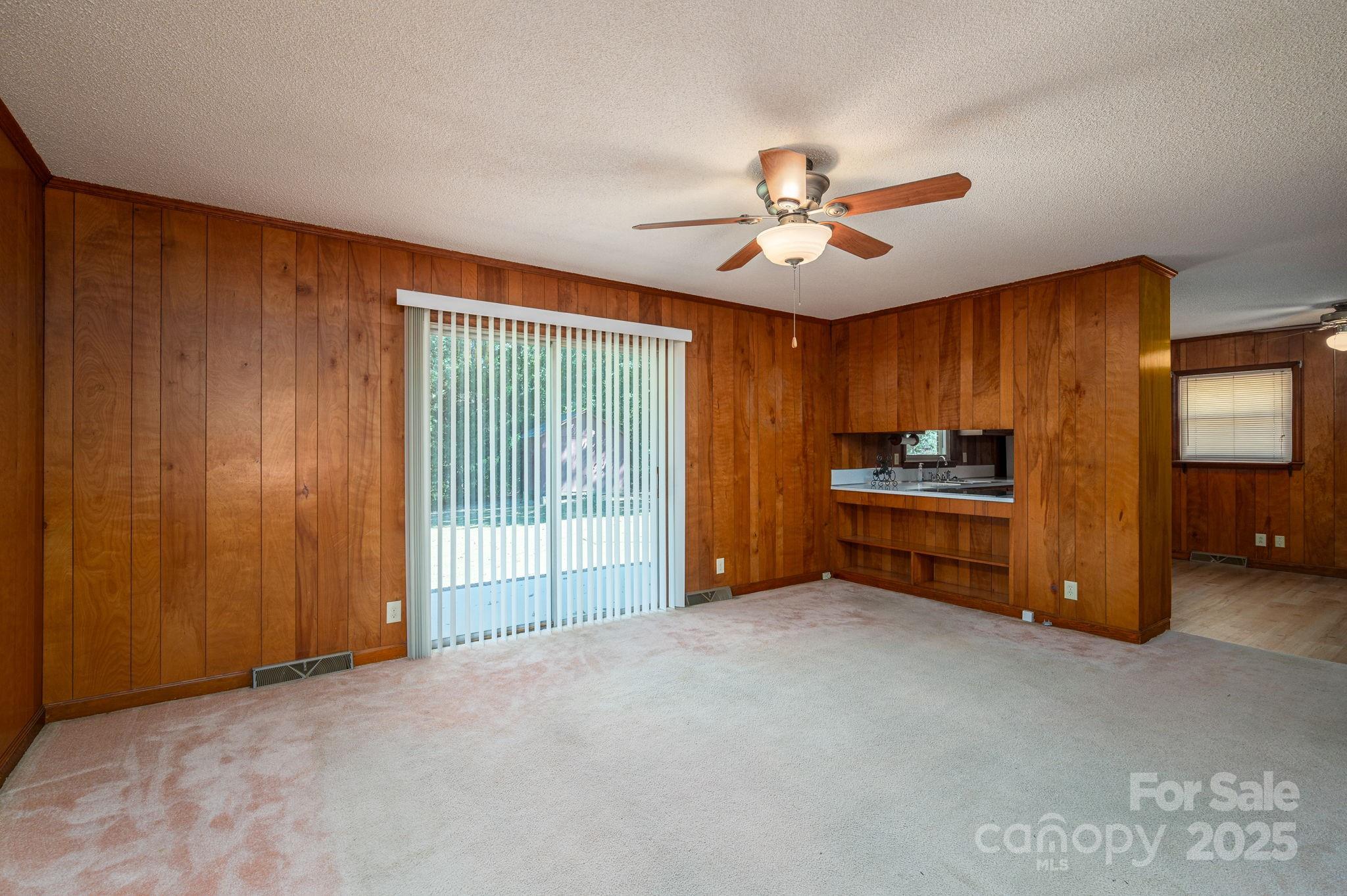 215 Suncrest Road