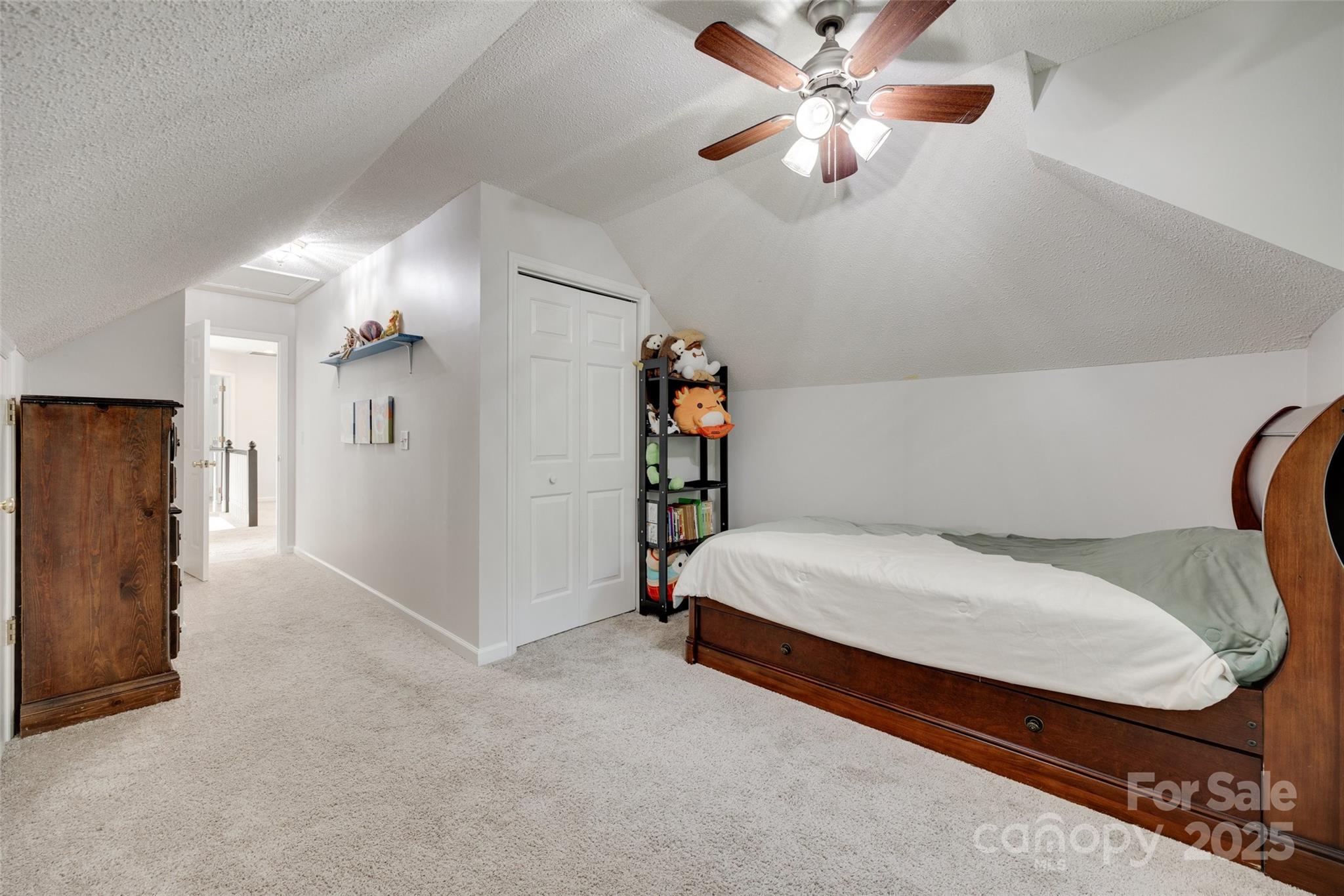 Tega Cay - Residential