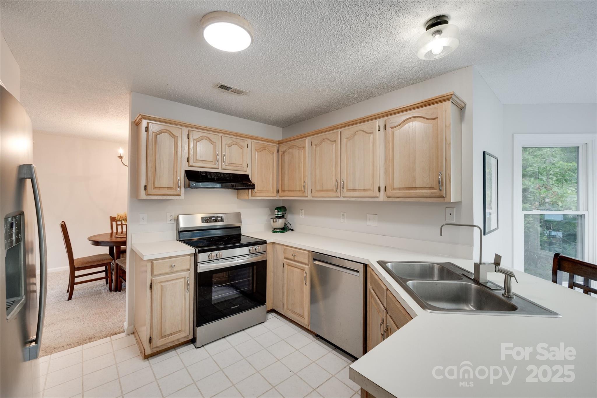 Tega Cay - Residential