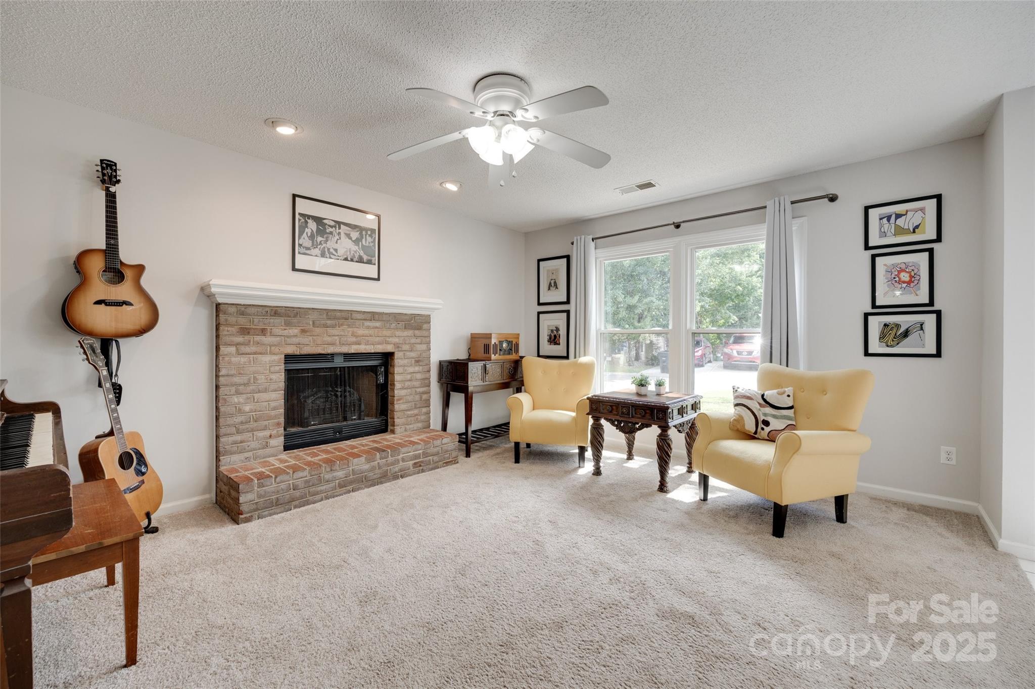 Tega Cay - Residential