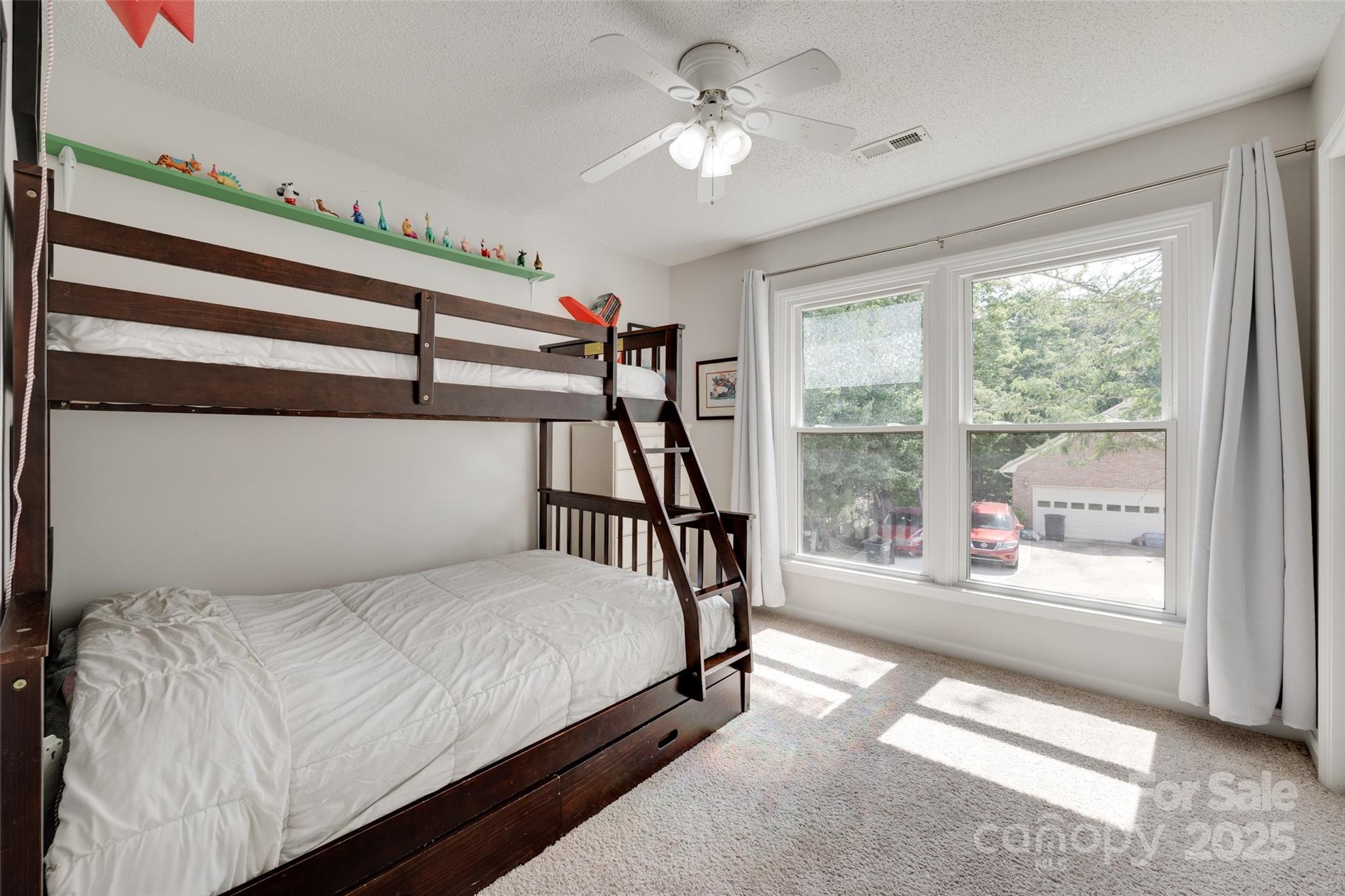 Tega Cay - Residential