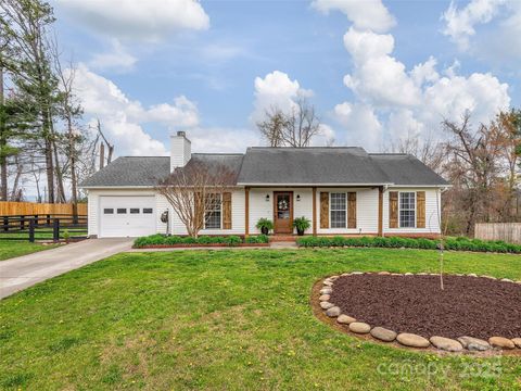 108 Sandpiper Court Fletcher NC 28732