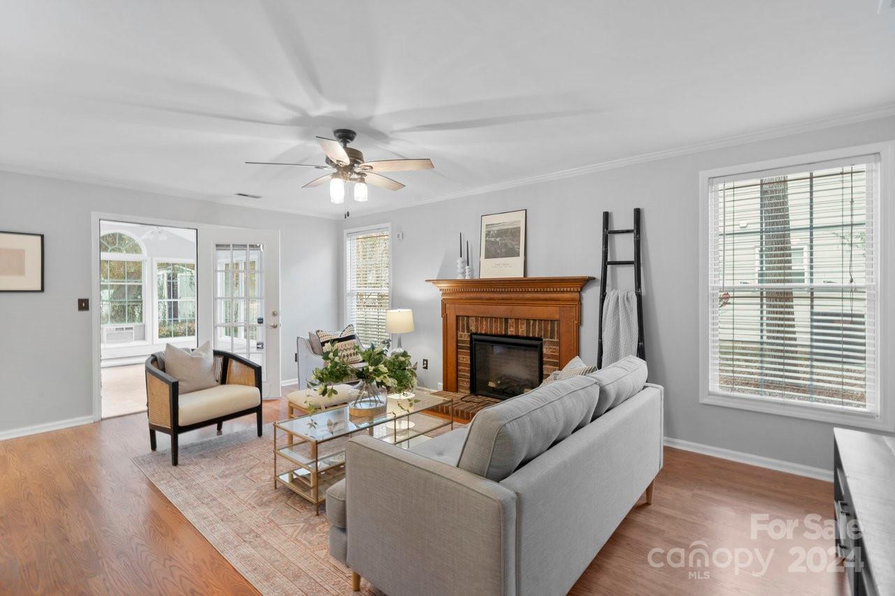 Steele Oaks - Residential