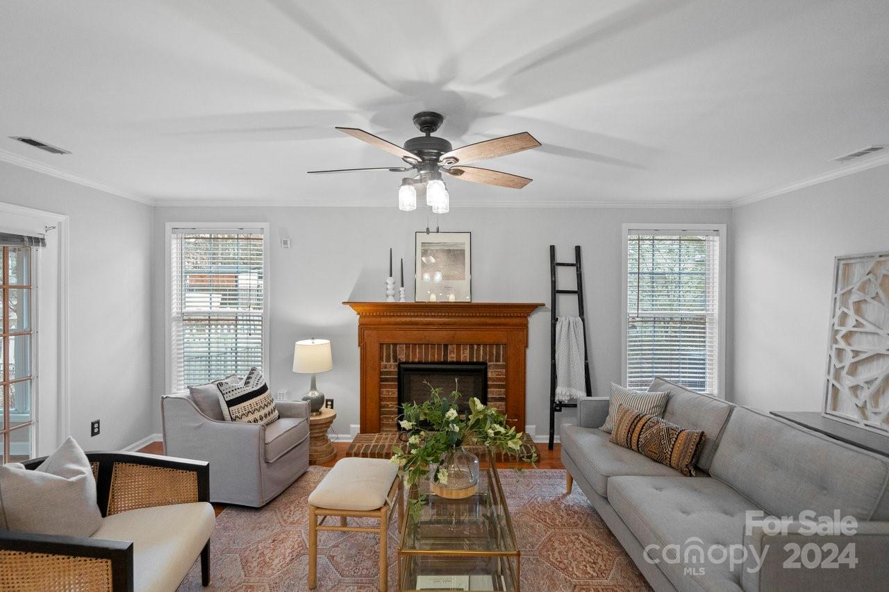 Steele Oaks - Residential