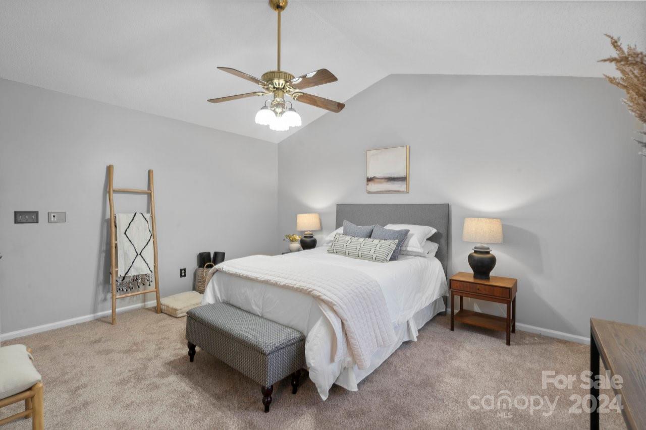 Steele Oaks - Residential