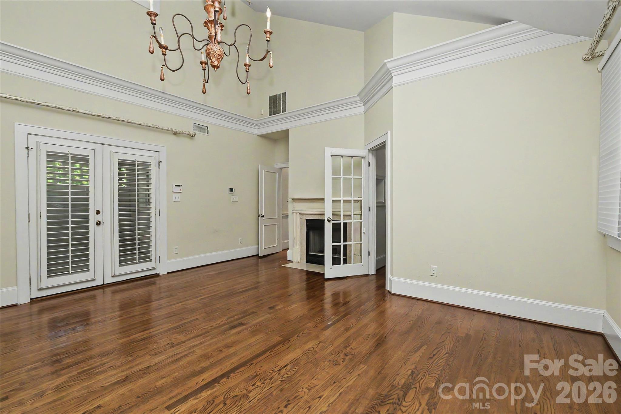 321 Circle Avenue