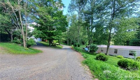 30 Little Rock Road Newland NC 28657