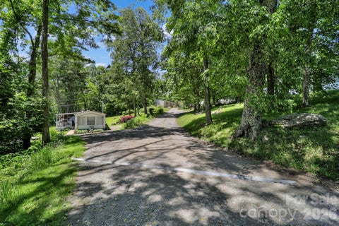 Photo of 30 Little Rock Road, Newland, NC 28657 (MLS # 4377605)
