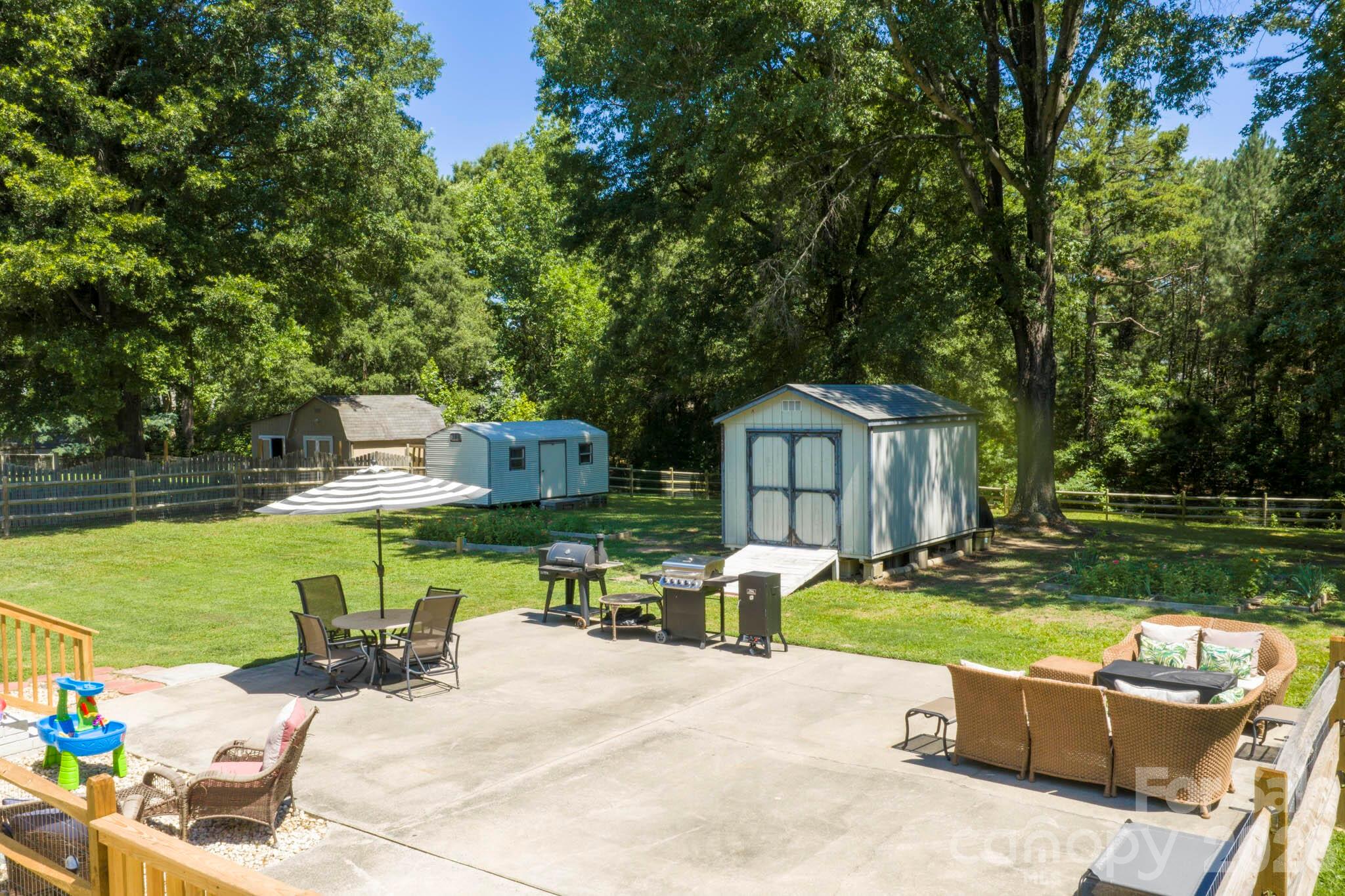 421 Catawba Circle N