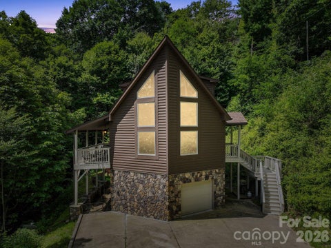 Photo of 100 Moonshineholler Drive, Maggie Valley, NC 28751 (MLS # 4412066)