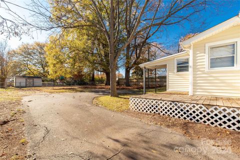 A home in Clover