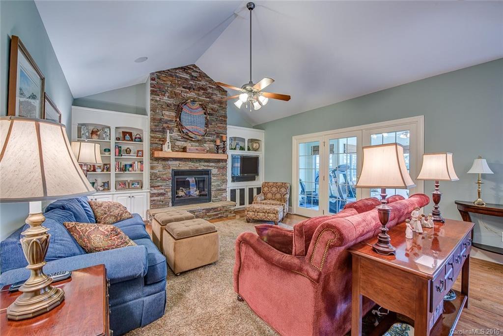 Stone Gate - Residential