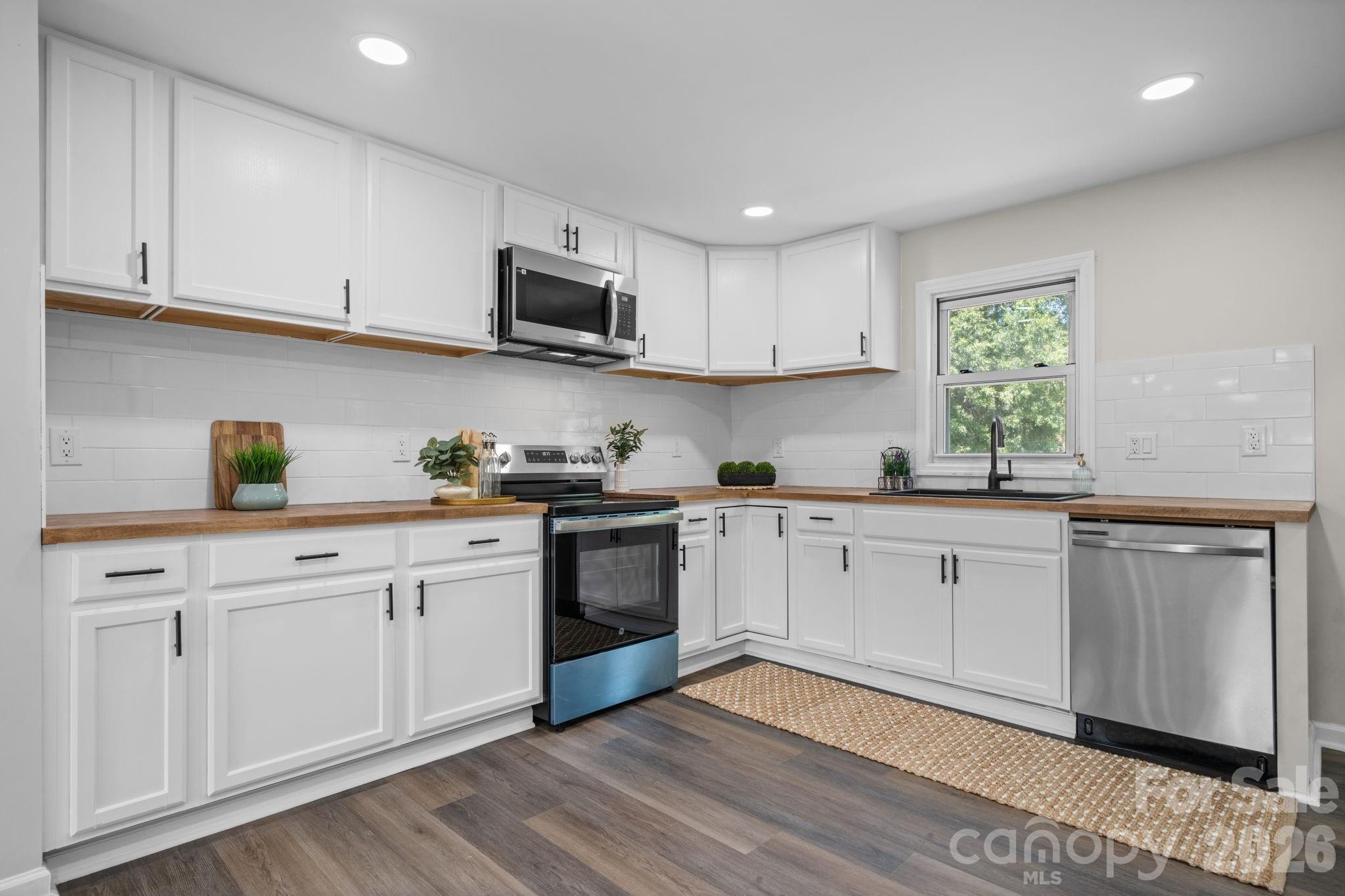 3028 Morganton Boulevard
