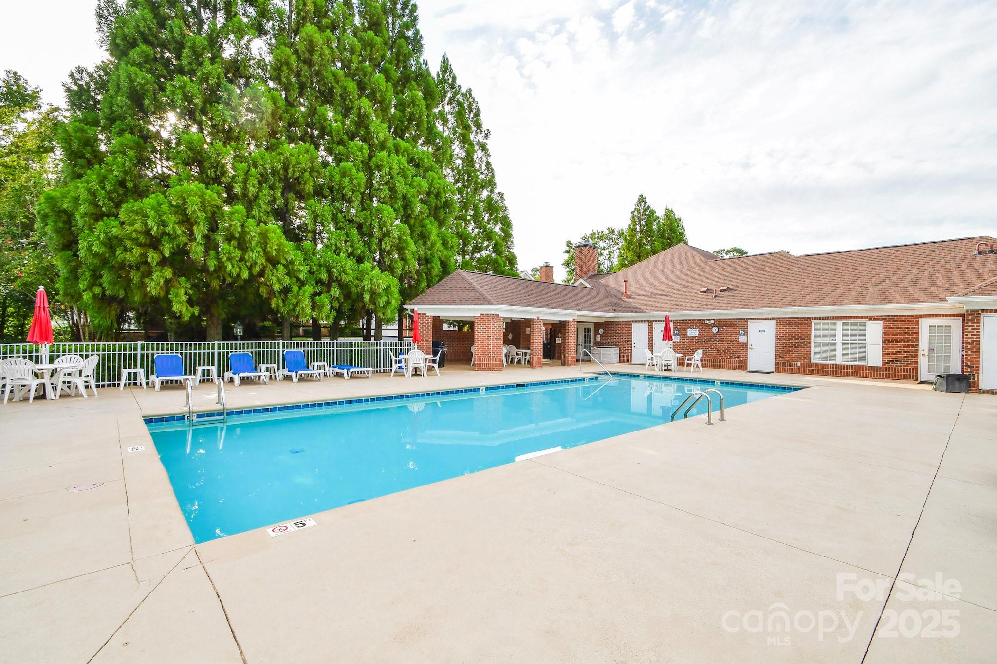 Windsor Oaks - Residential