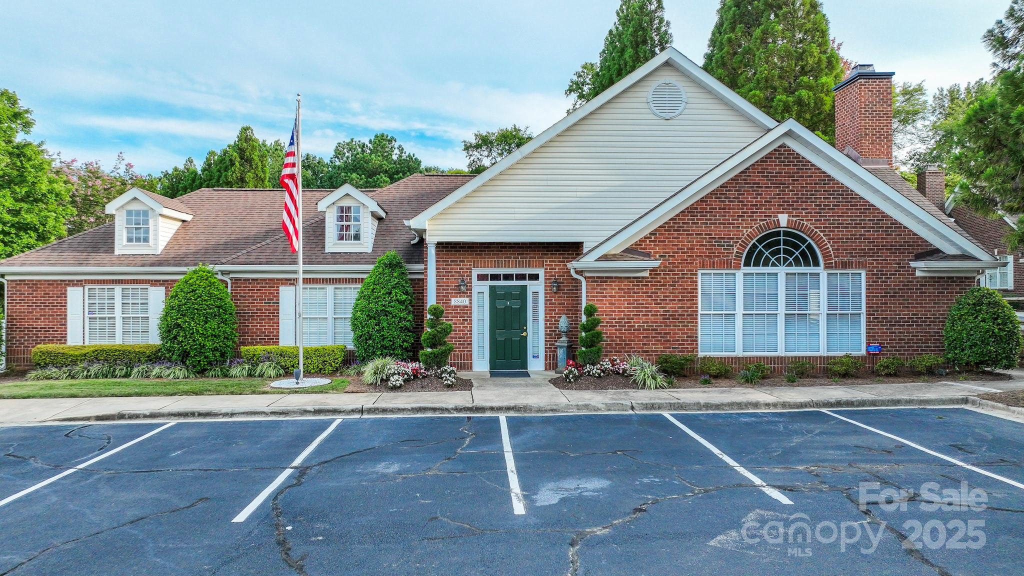 Windsor Oaks - Residential