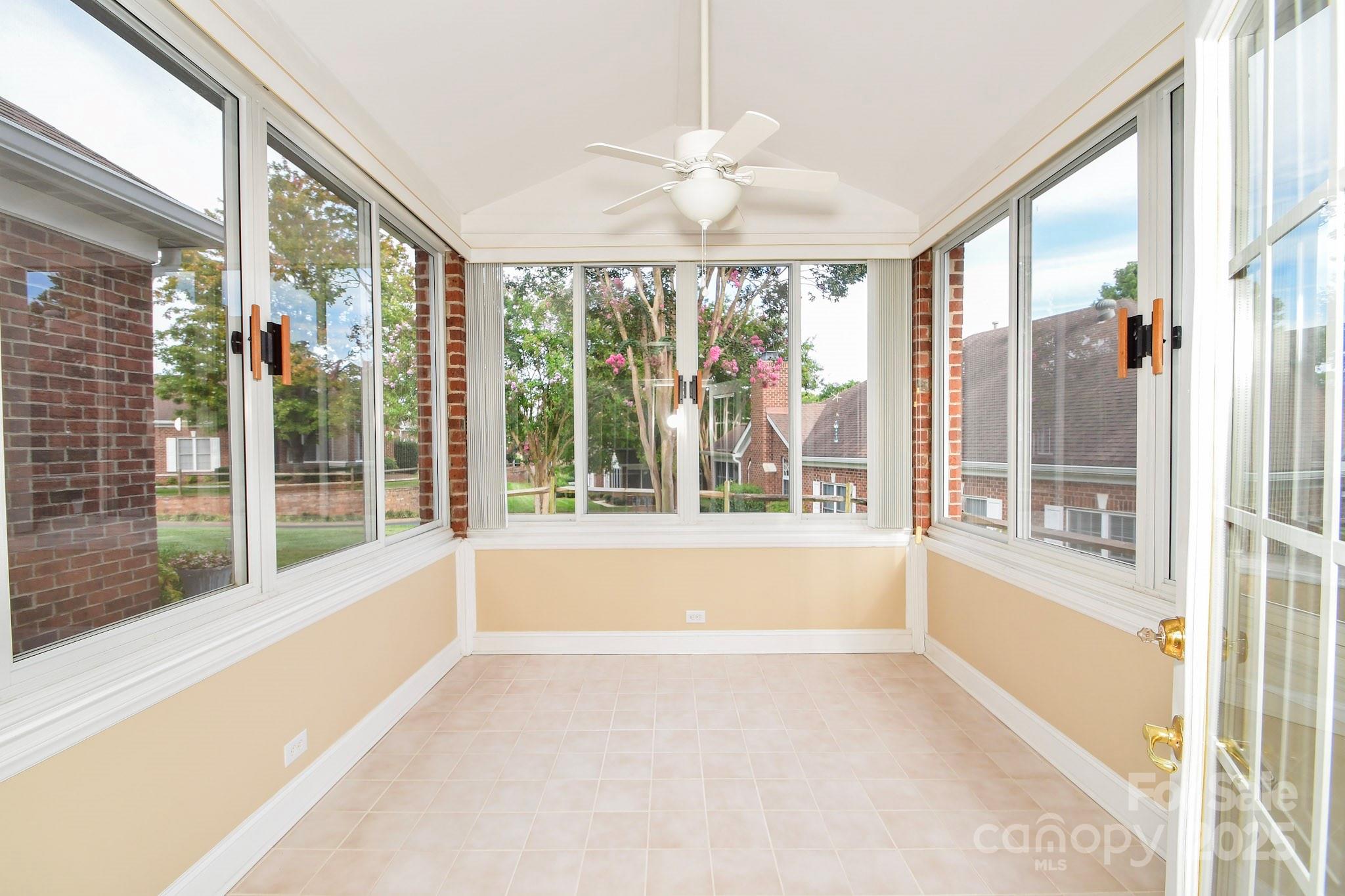 Windsor Oaks - Residential