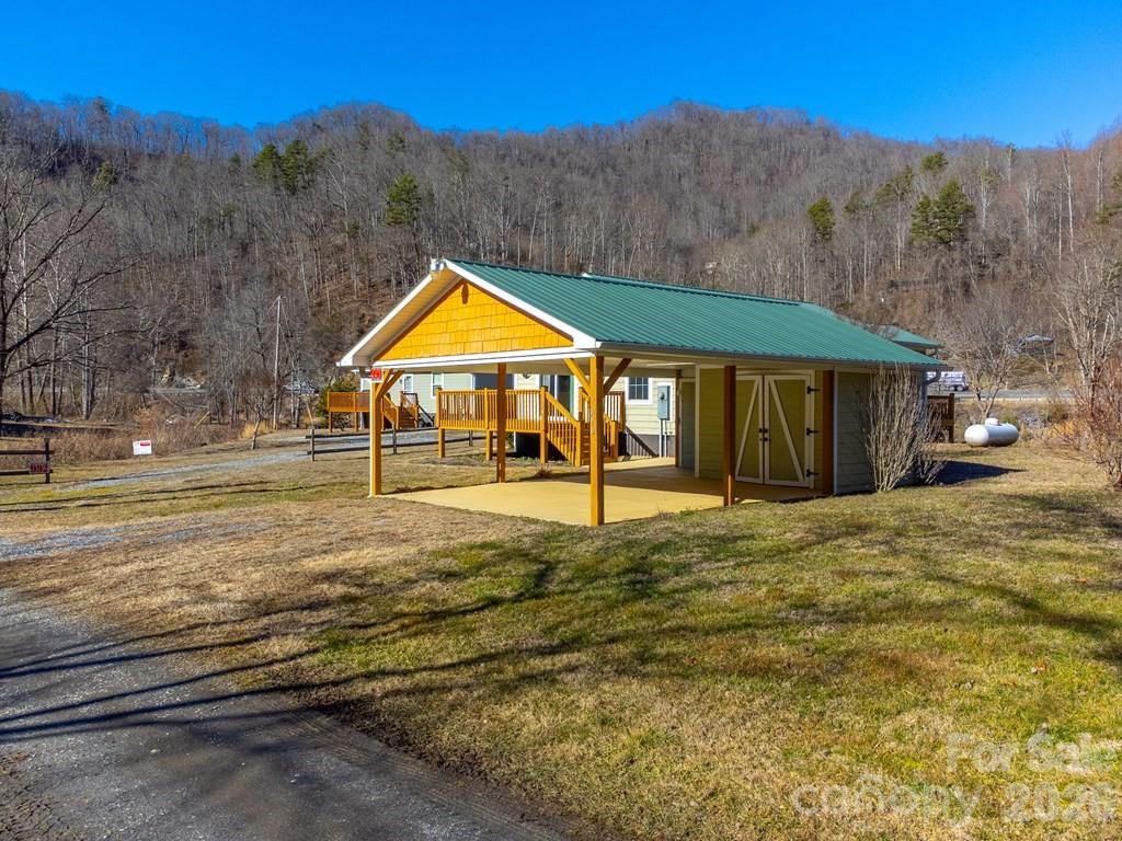 Tuckasegee River Landing - Residential